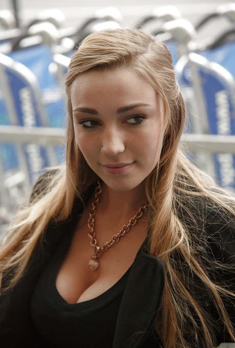 Kendra Sunderland ładna gwiazda porno kolekcja