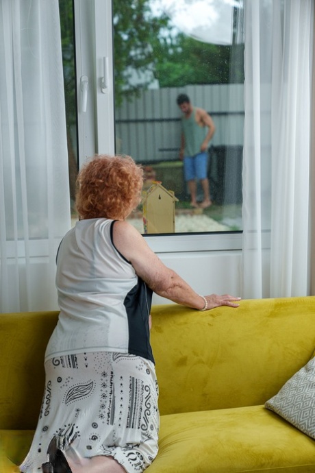 babcia uwodzi majstra najlepiej nago kolekcja