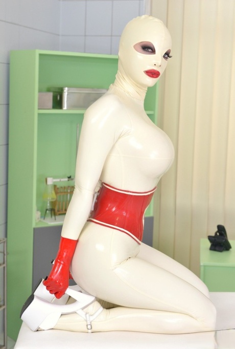 Latex Lucy gwiazda porno, miło zdjęcie